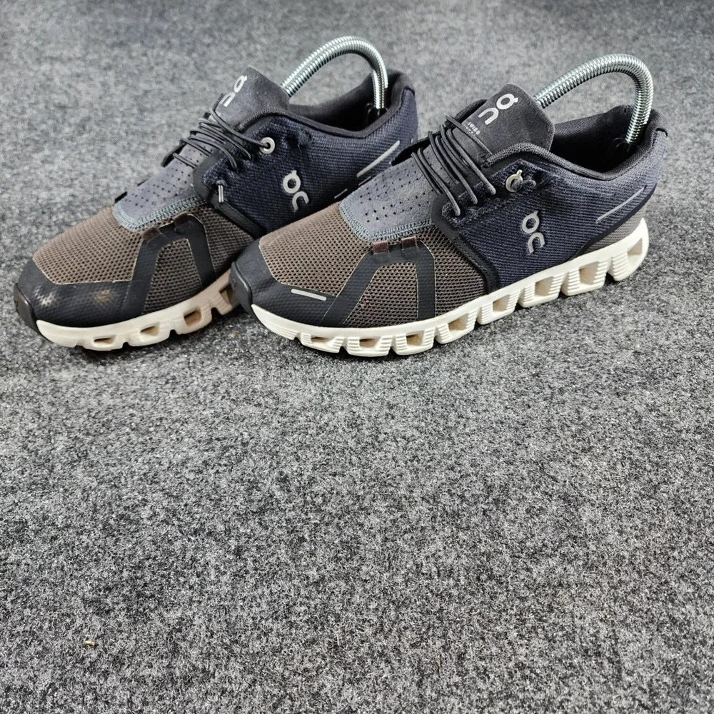 On Cloud 5 Running Shoes Women 9 Black CloudTec Sneakers 59.98904